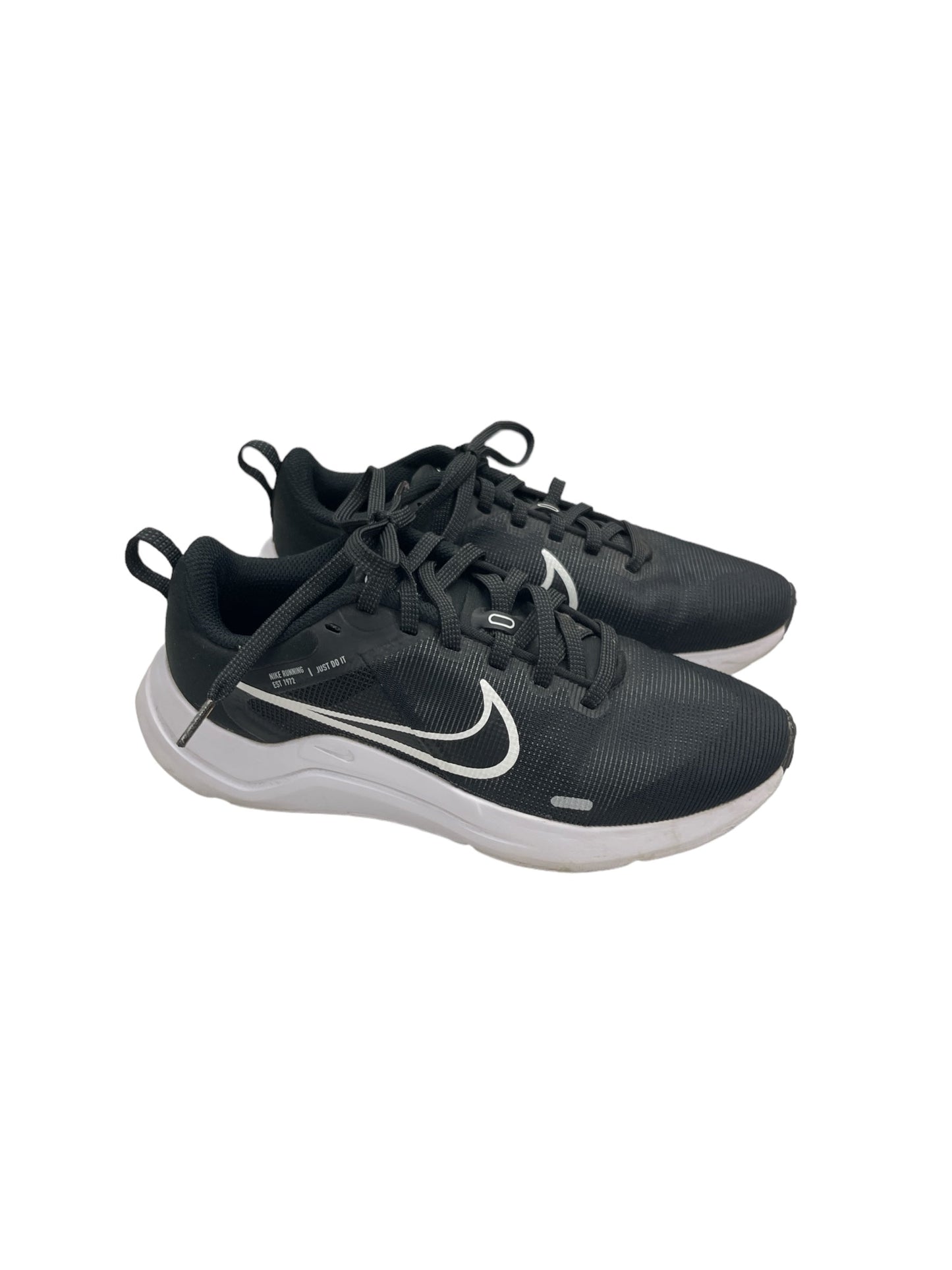 Black & White Shoes Athletic Nike, Size 5