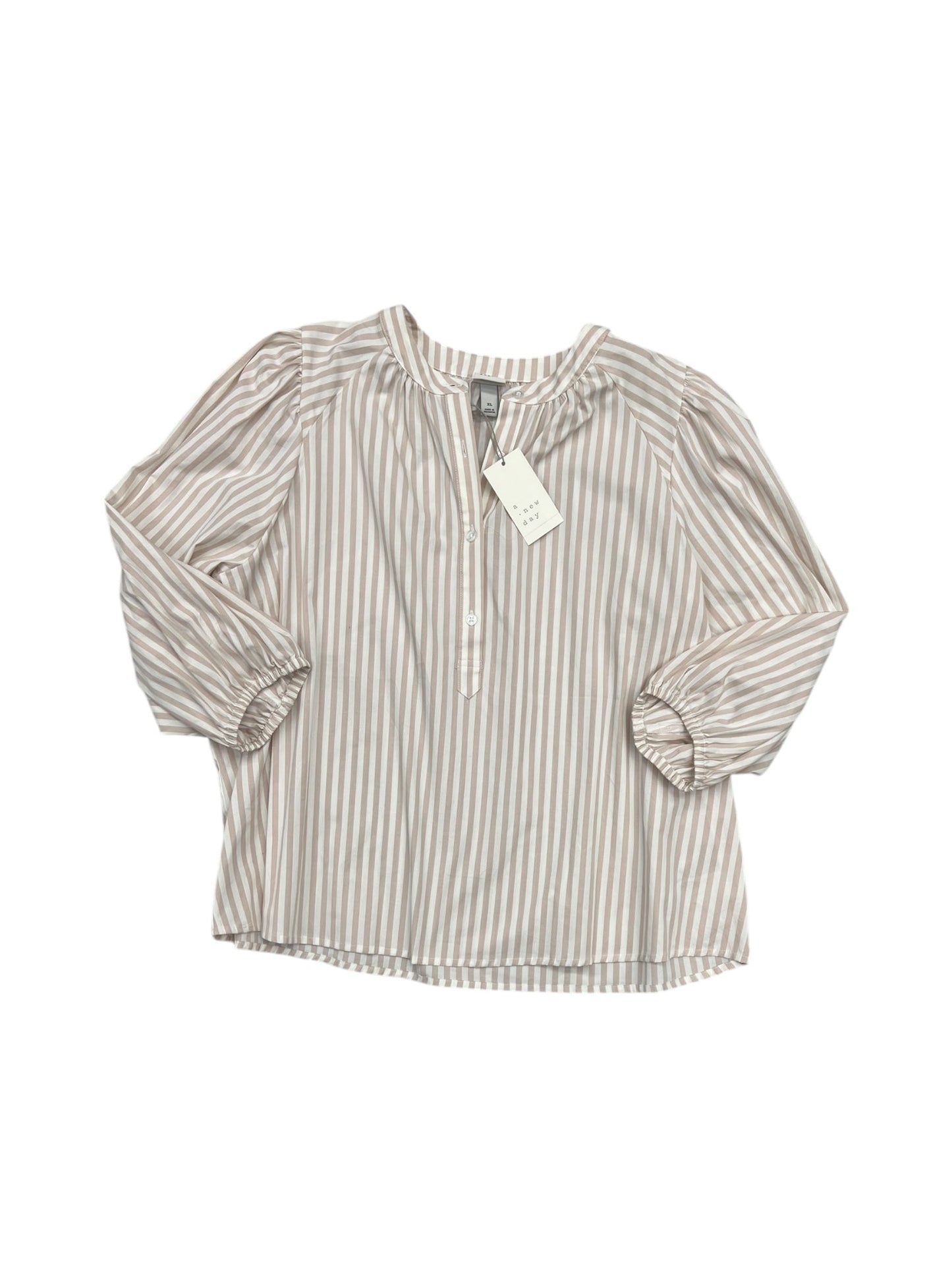 Top 3/4 Sleeve By A New Day In Striped Pattern, Size: Xl