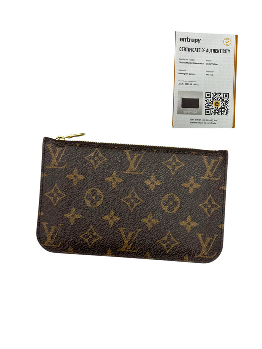 Wallet Luxury Designer By Louis Vuitton, Size: Medium