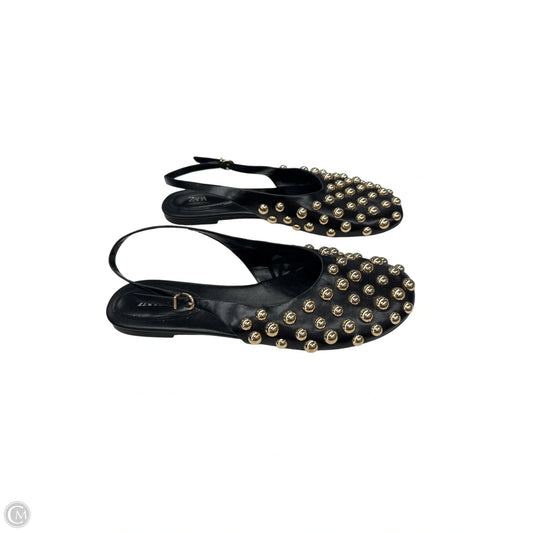 Shoes Flats By Zara In Black & Gold, Size: 9