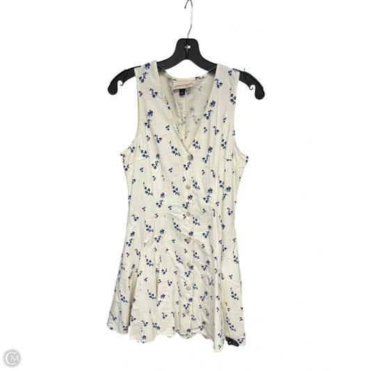Dress Casual Short By Universal Thread In Floral Print, Size: S
