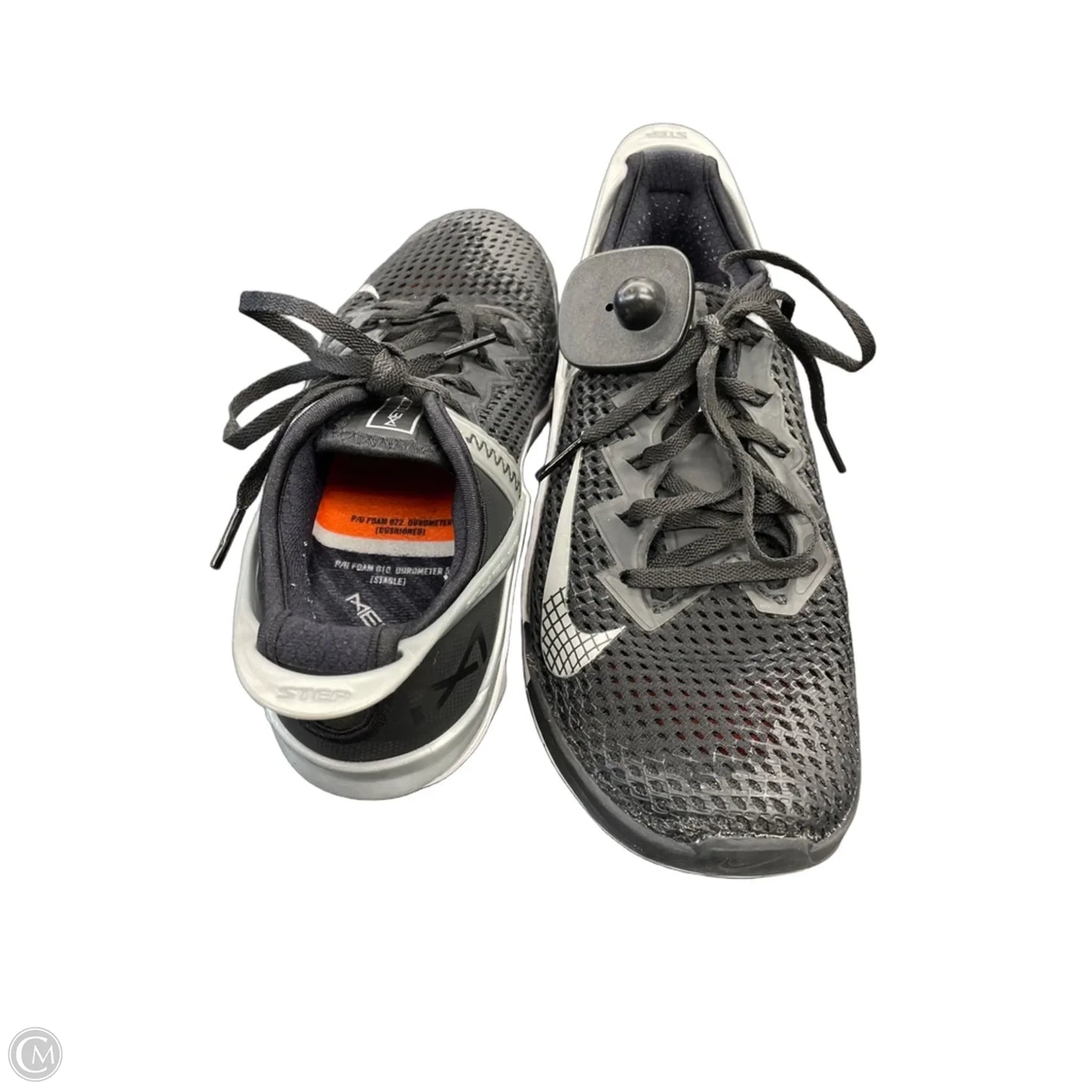 Shoes Sneakers By Nike Apparel In Black & White, Size: 7.5