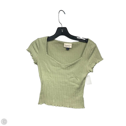 Top Short Sleeve By Universal Thread In Green, Size: S