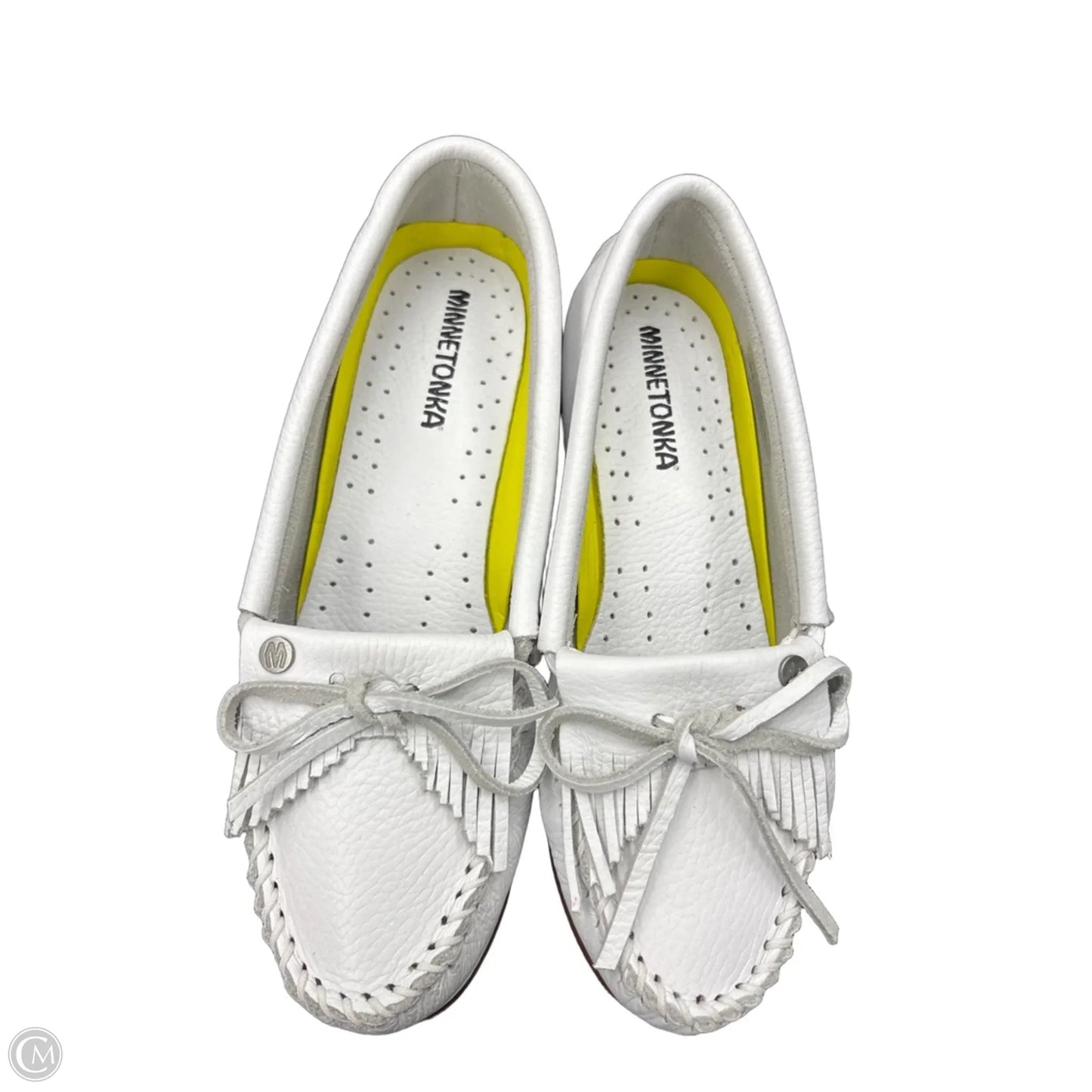Shoes Flats By Minnetonka In White, Size: 7