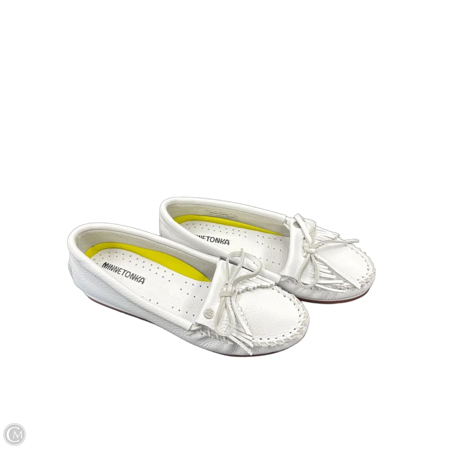 Shoes Flats By Minnetonka In White, Size: 7