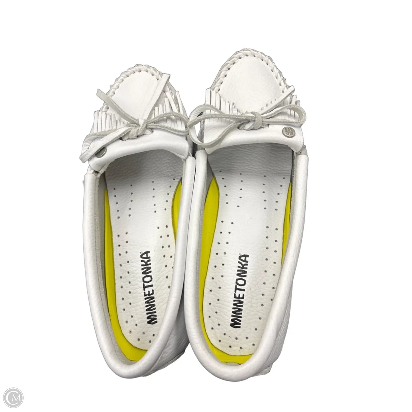 Shoes Flats By Minnetonka In White, Size: 7