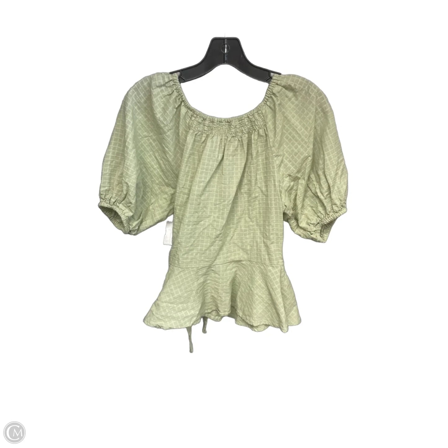 Top Short Sleeve By Universal Thread In Green, Size: M