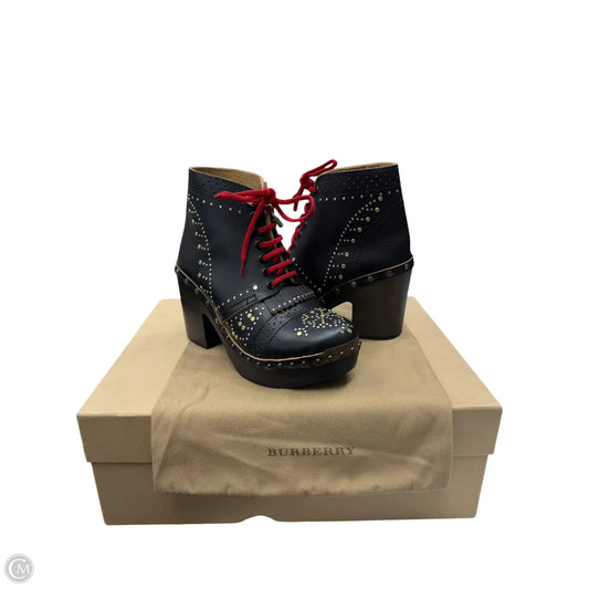 Shoes Luxury Designer By Burberry In Black, Size: 6