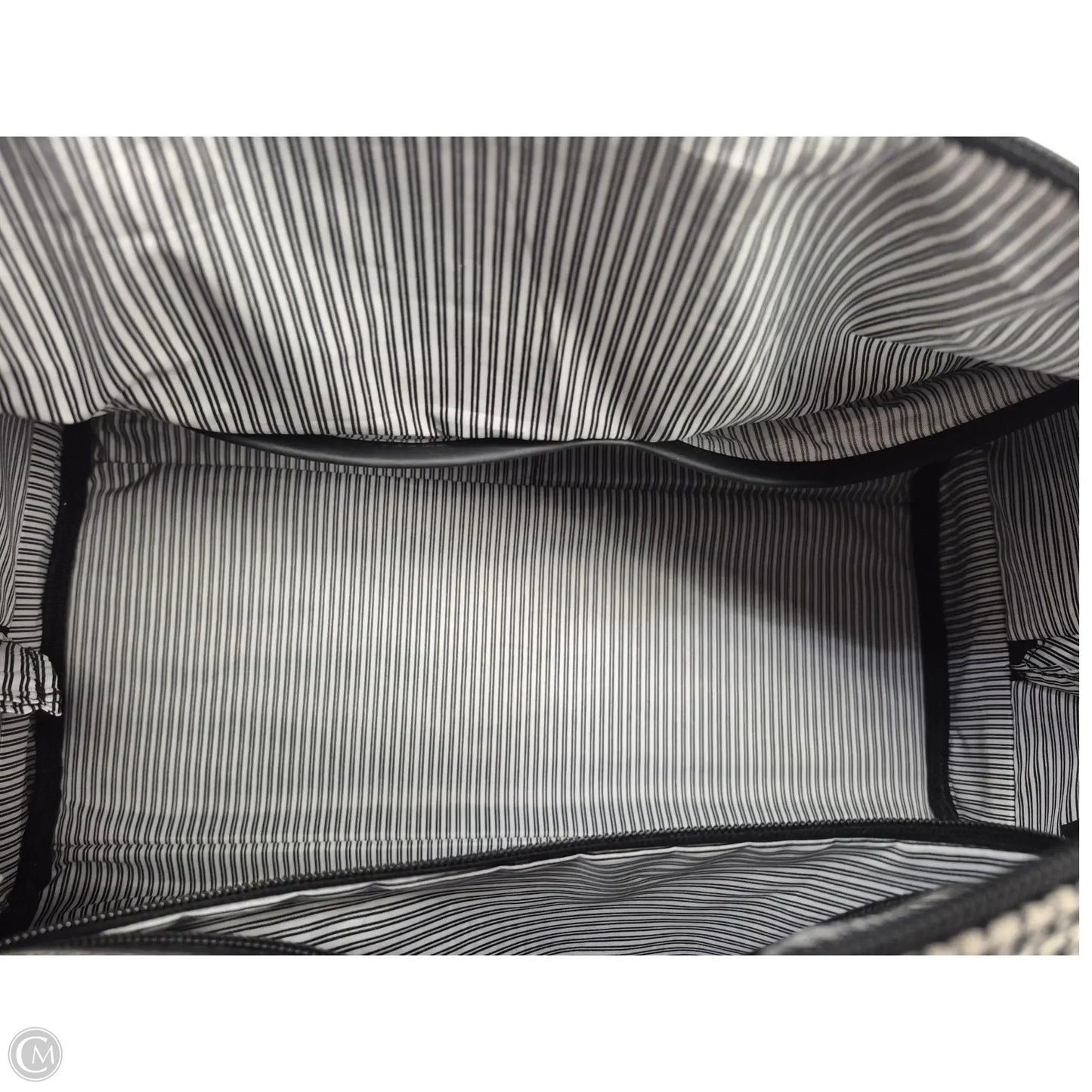 Luggage By London Fog, Size: Medium