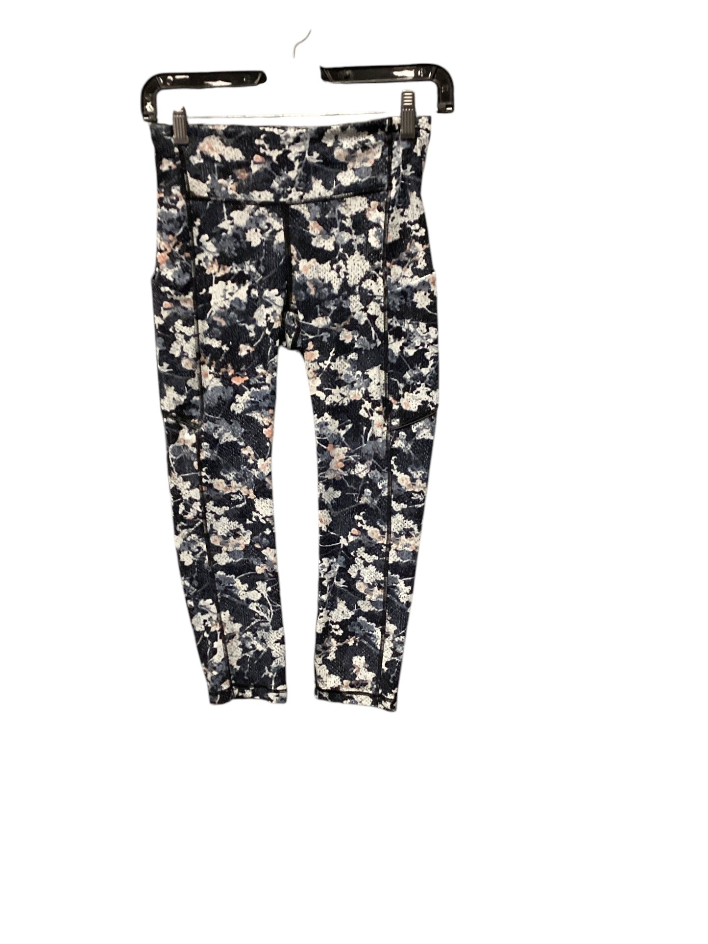 Athletic Leggings Capris By Lululemon In Floral Print, Size: 4