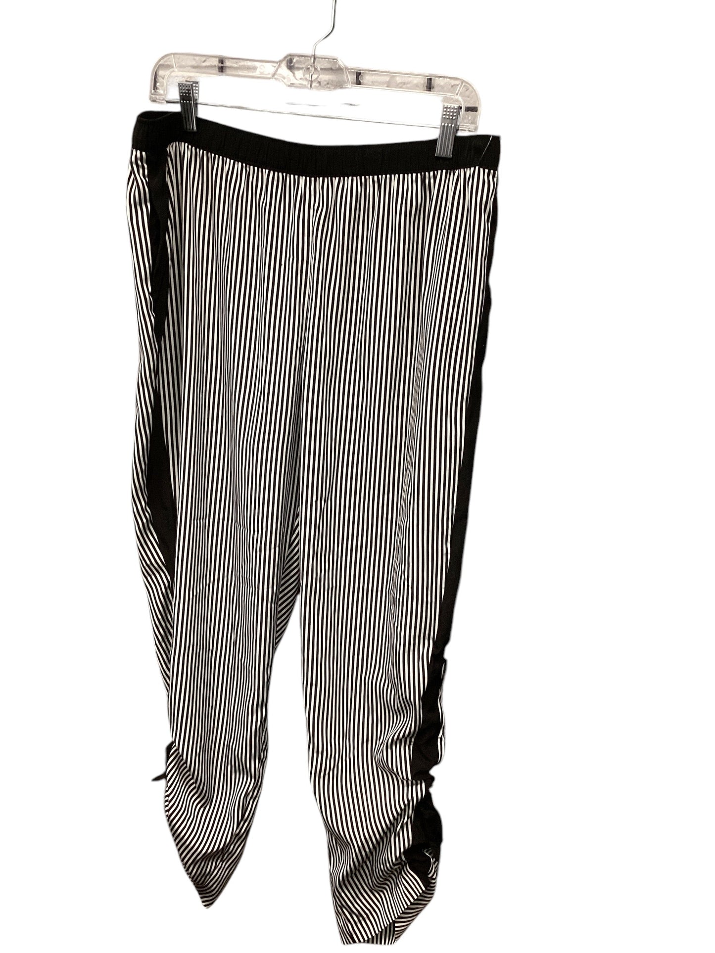 Pants Lounge By Chicos In Striped Pattern, Size: 12