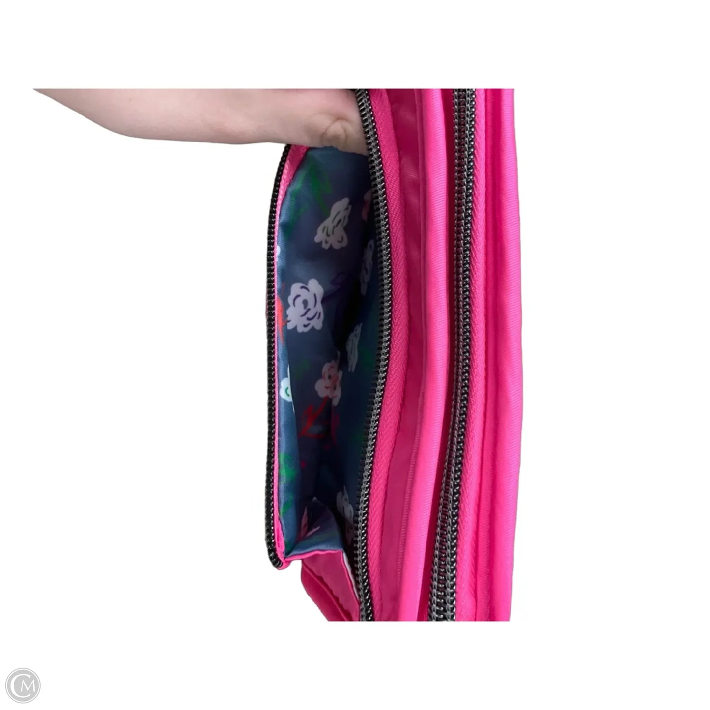 Wristlet By Lug, Size: Medium