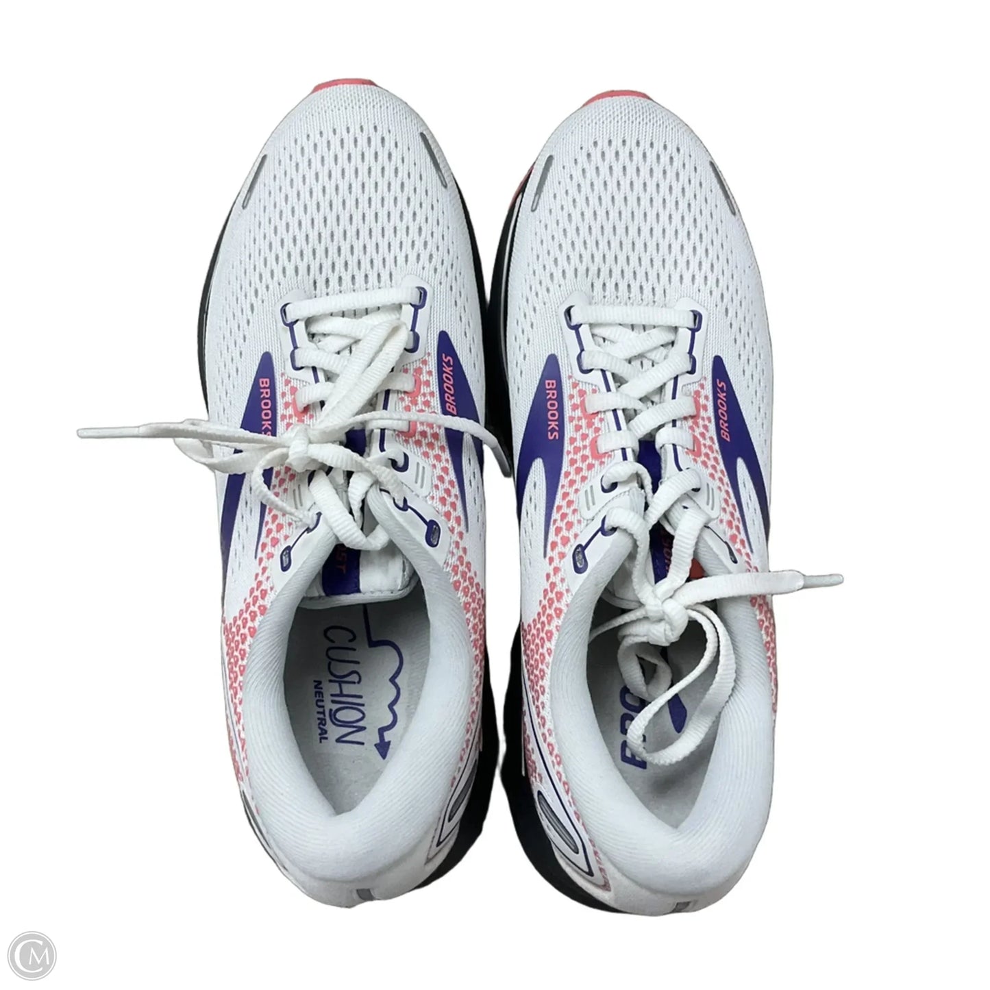 Shoes Athletic By Brooks In White, Size: 8.5