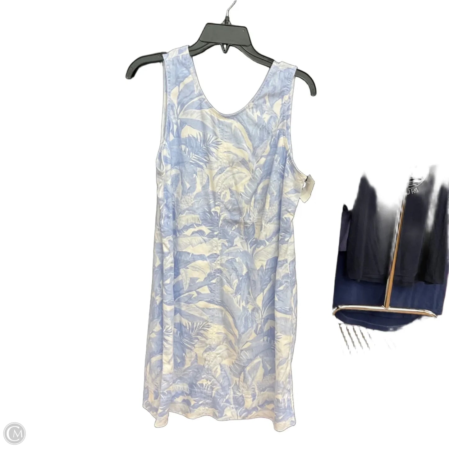 Dress Casual Short By Tommy Bahama In Blue & White, Size: L