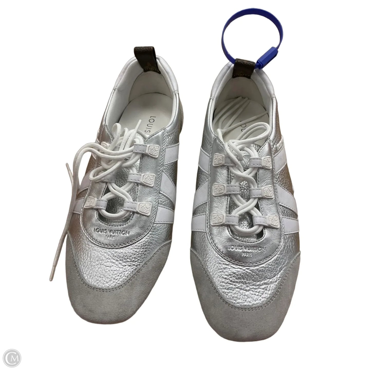 Shoes Luxury Designer By Louis Vuitton In Silver, Size: 8