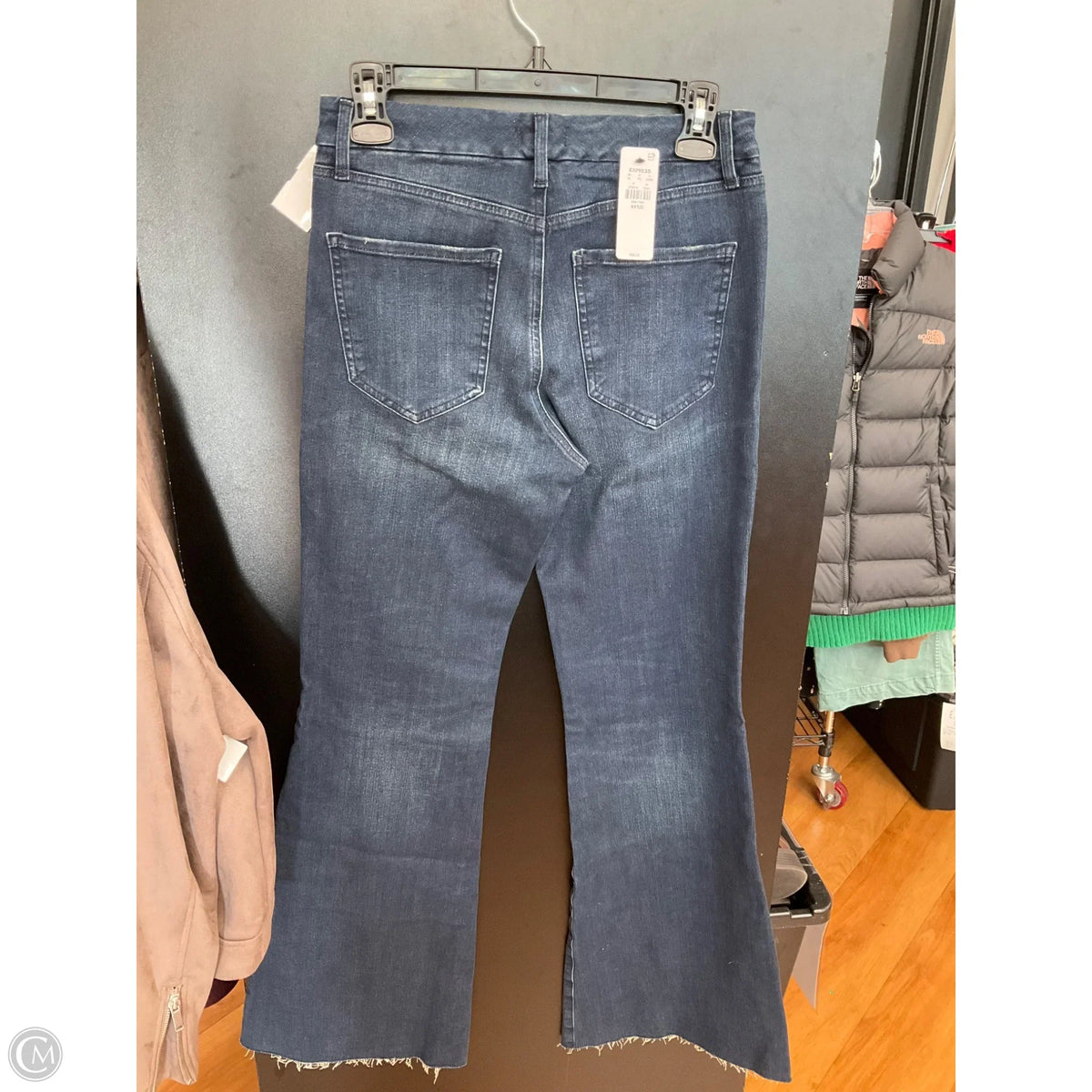Jeans Flared By Express In Blue Denim, Size: 6