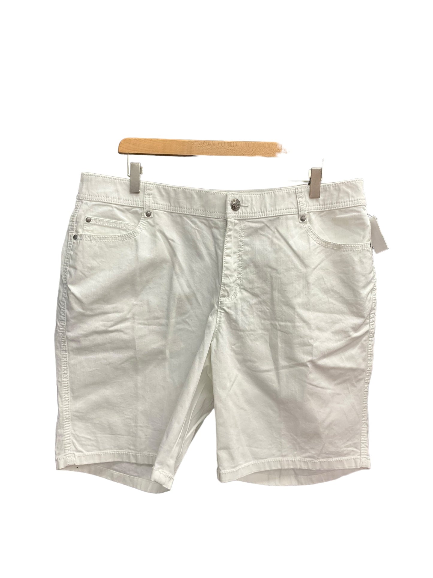 White Shorts Cj Banks, Size 18
