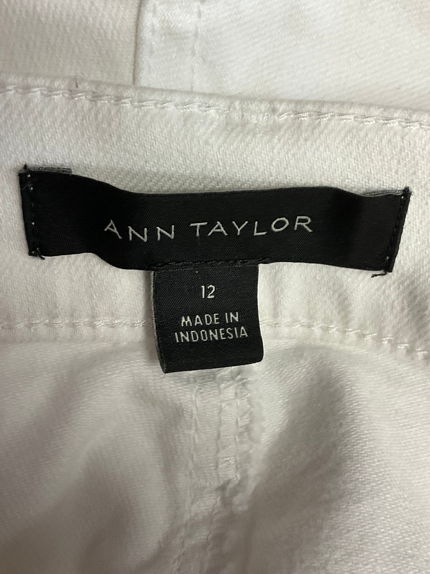 White Jeans Straight Ann Taylor, Size 12