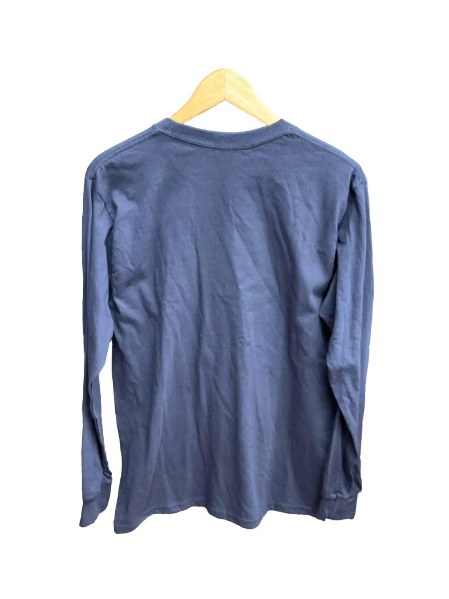 Top Long Sleeve By Gildan In Navy, Size: M