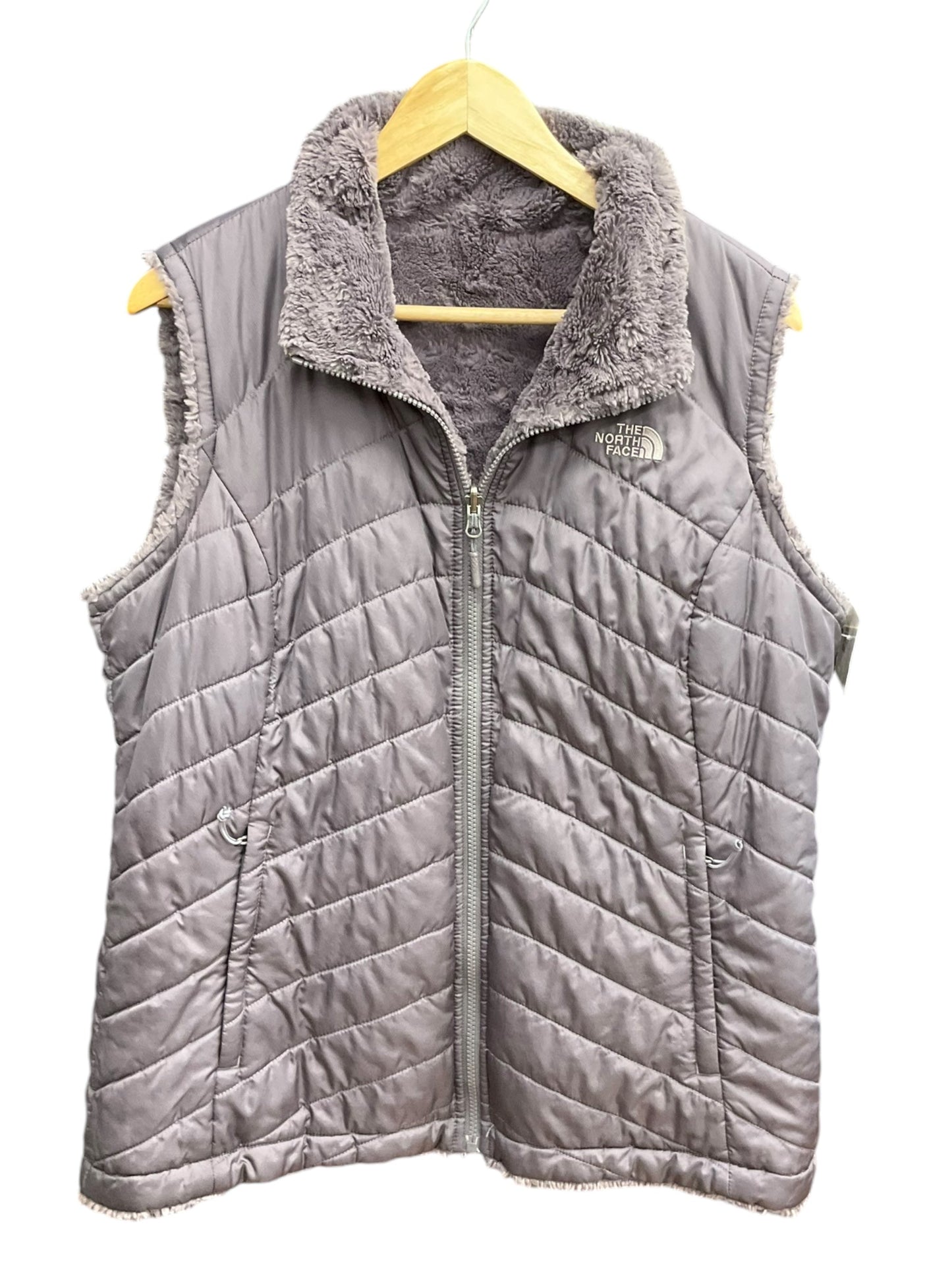 Vest Puffer & Quilted By The North Face In Grey, Size: Xl