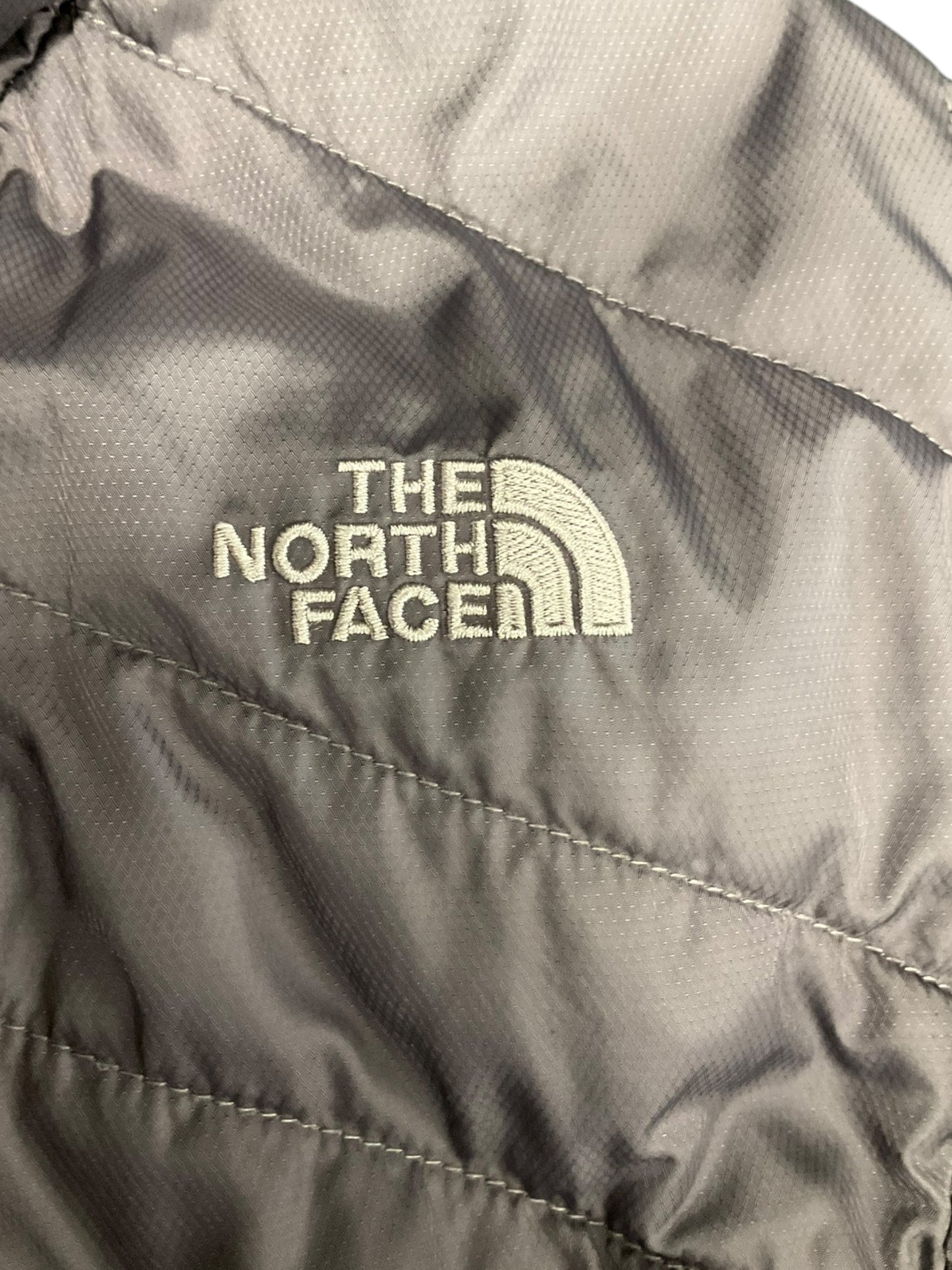 Vest Puffer & Quilted By The North Face In Grey, Size: Xl