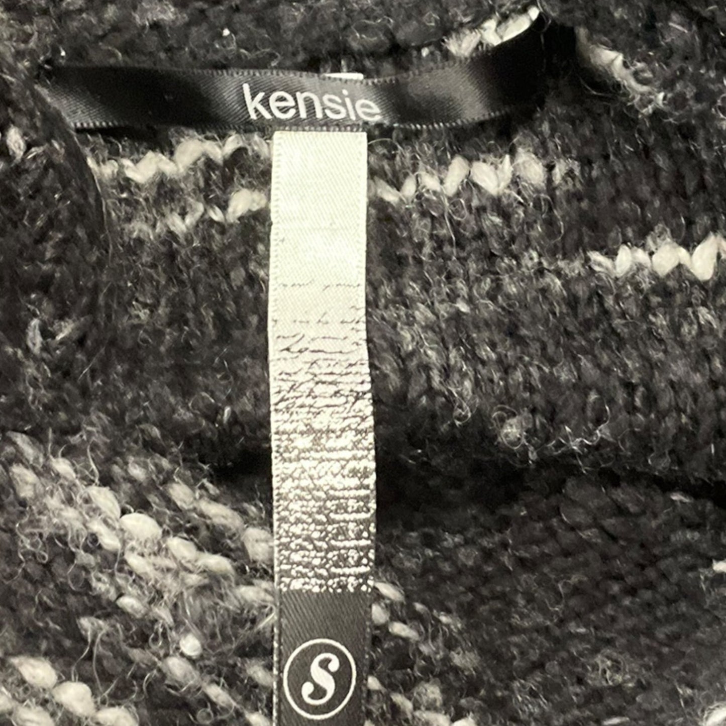 Sweater By Kensie In Grey, Size: S