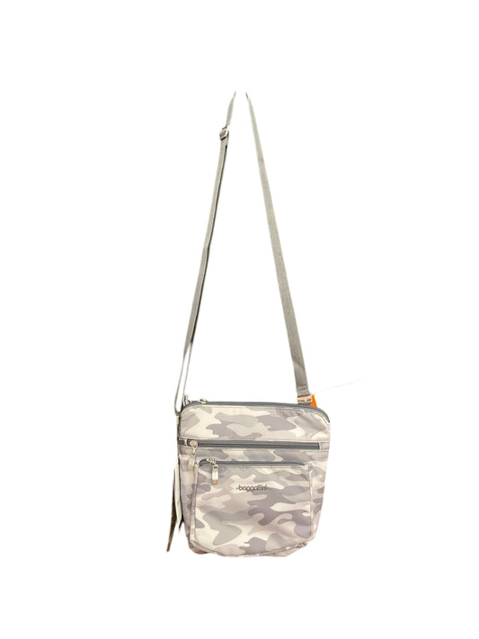 Crossbody By Baggallini, Size: Medium