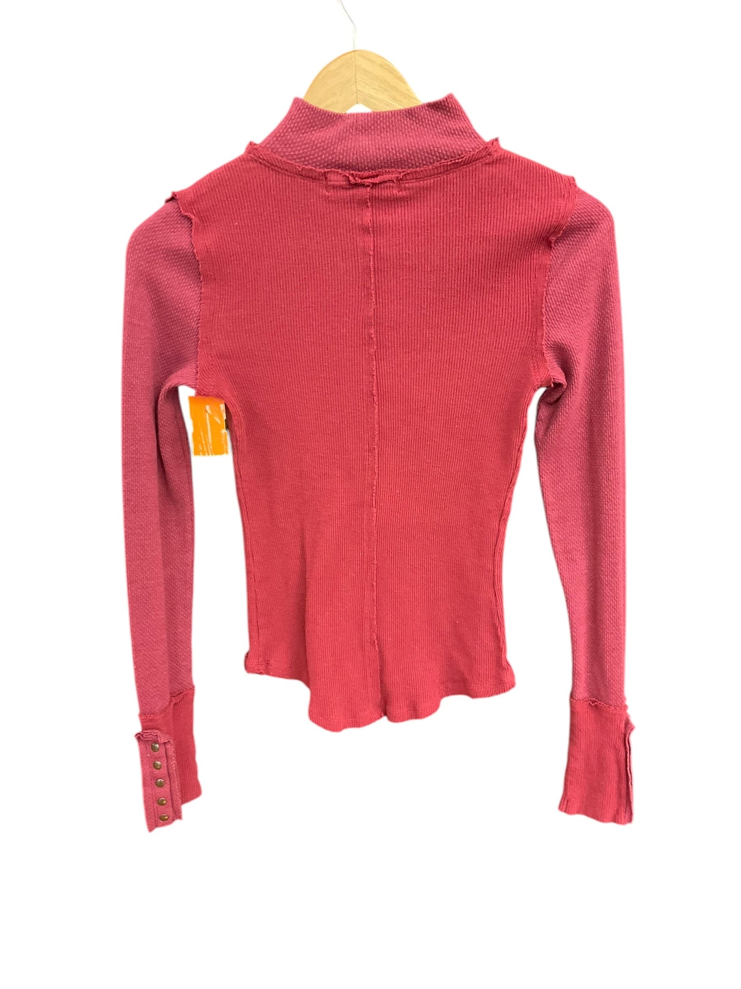 Top Long Sleeve By We The Free In Red, Size: Xs