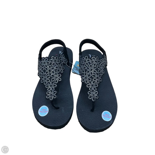 Sandals Flip Flops By Clarks In Black, Size: 10