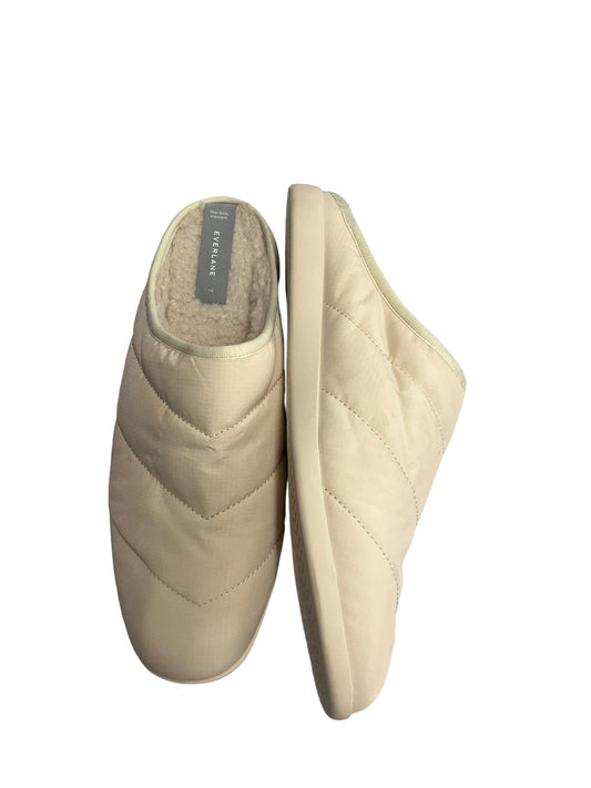 Cream Slippers Everlane, Size 7