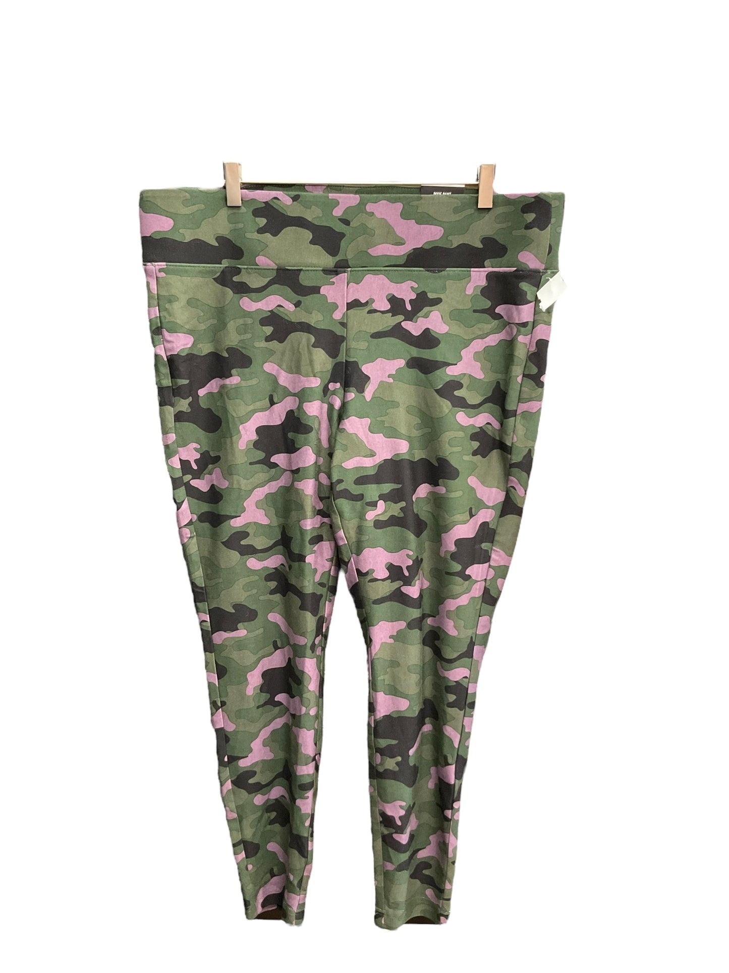 Camouflage Print Pants Leggings Torrid, Size 20