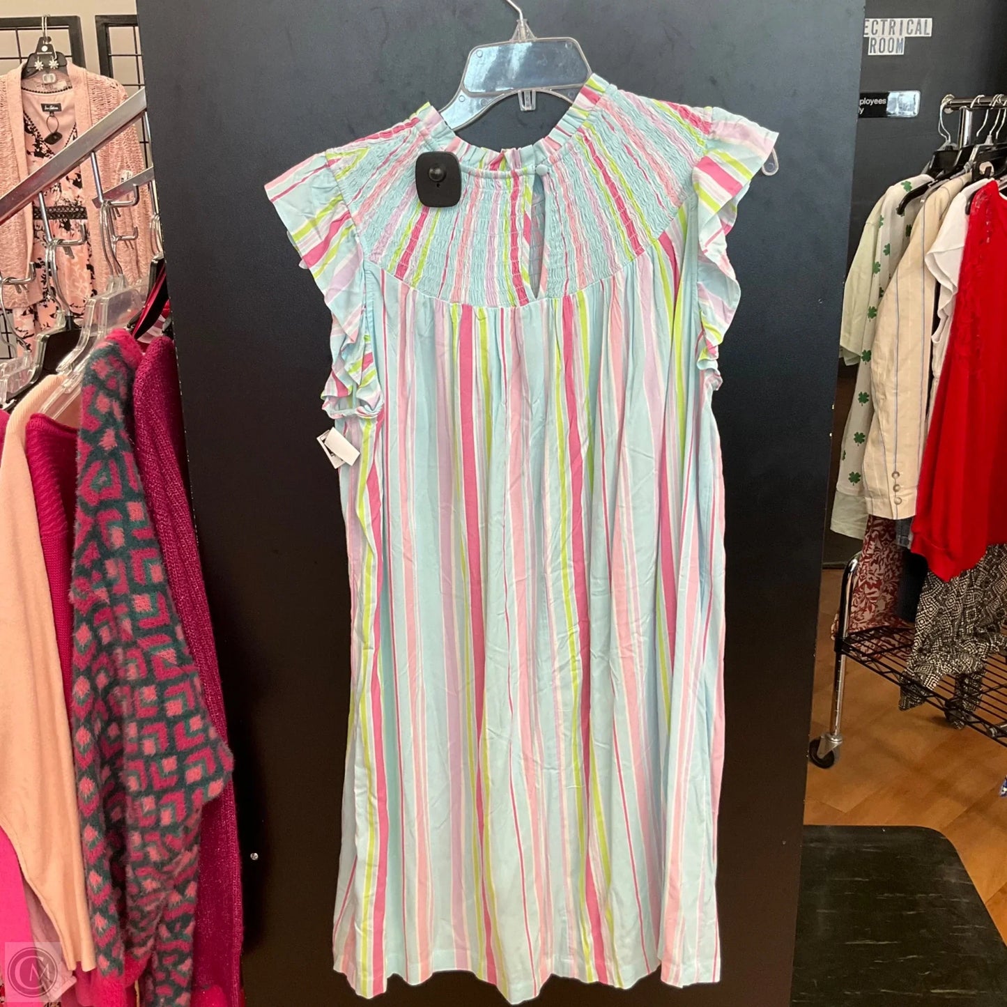 Dress Casual Short By Crown And Ivy In Striped Pattern, Size: L