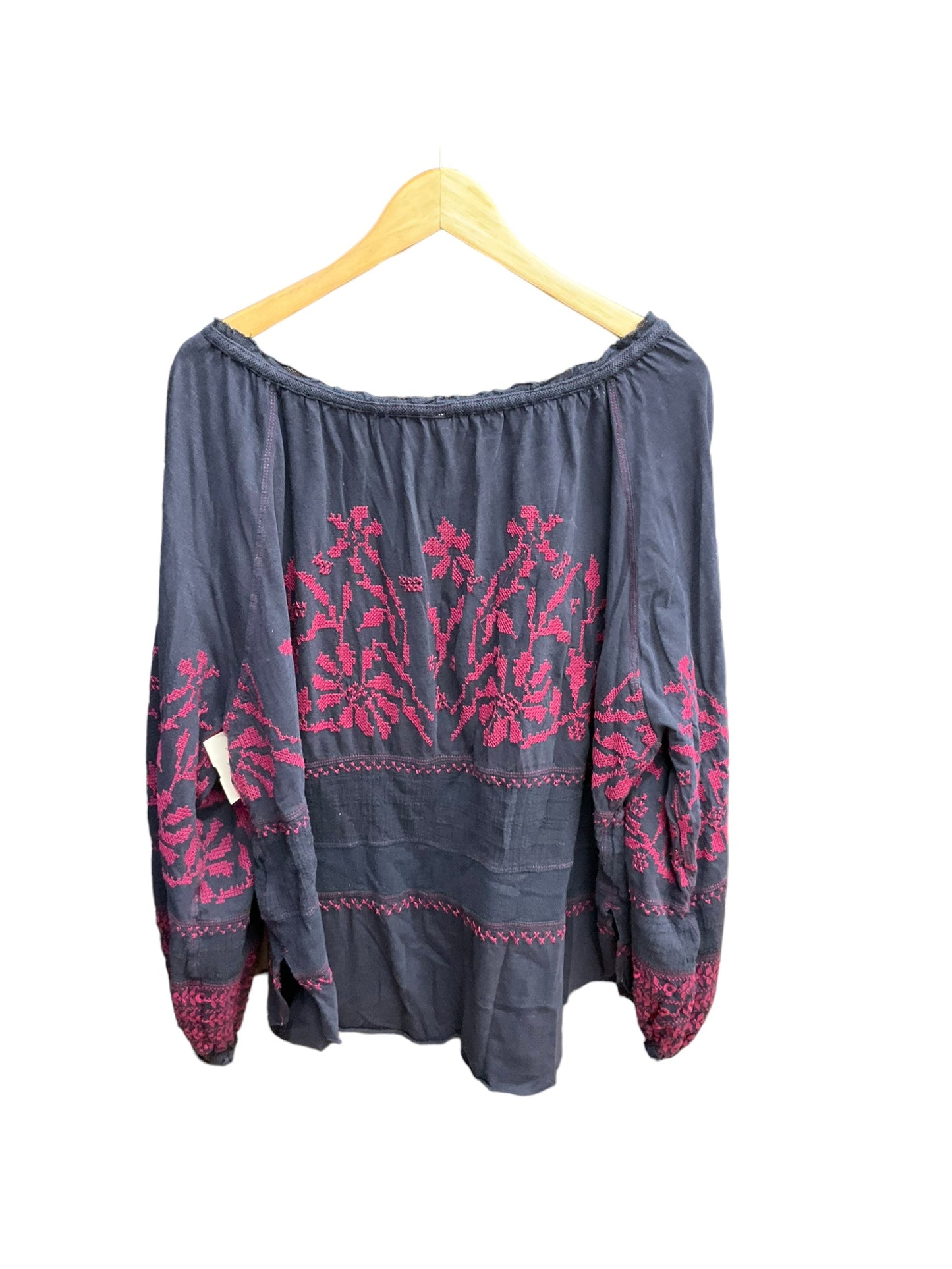 Top Long Sleeve By Free People In Navy, Size: S