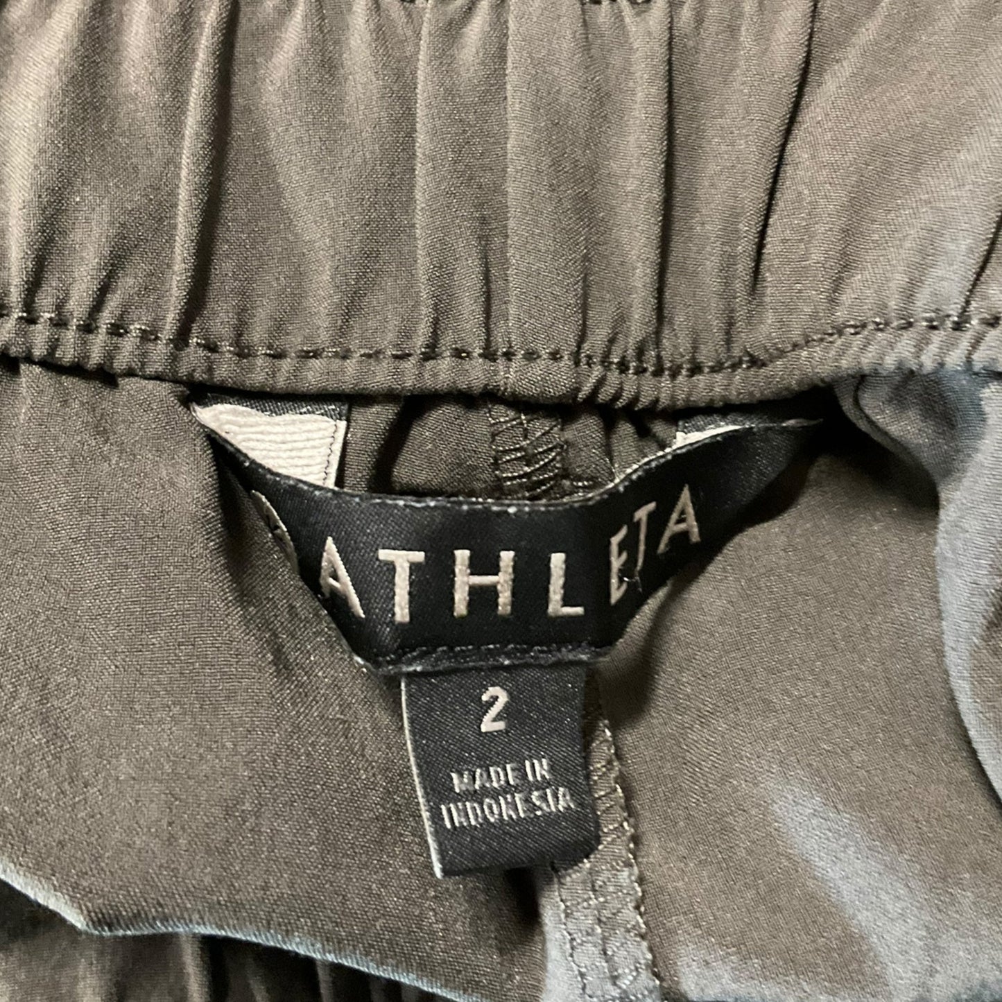 Pants Cropped By Athleta In Green, Size: 2