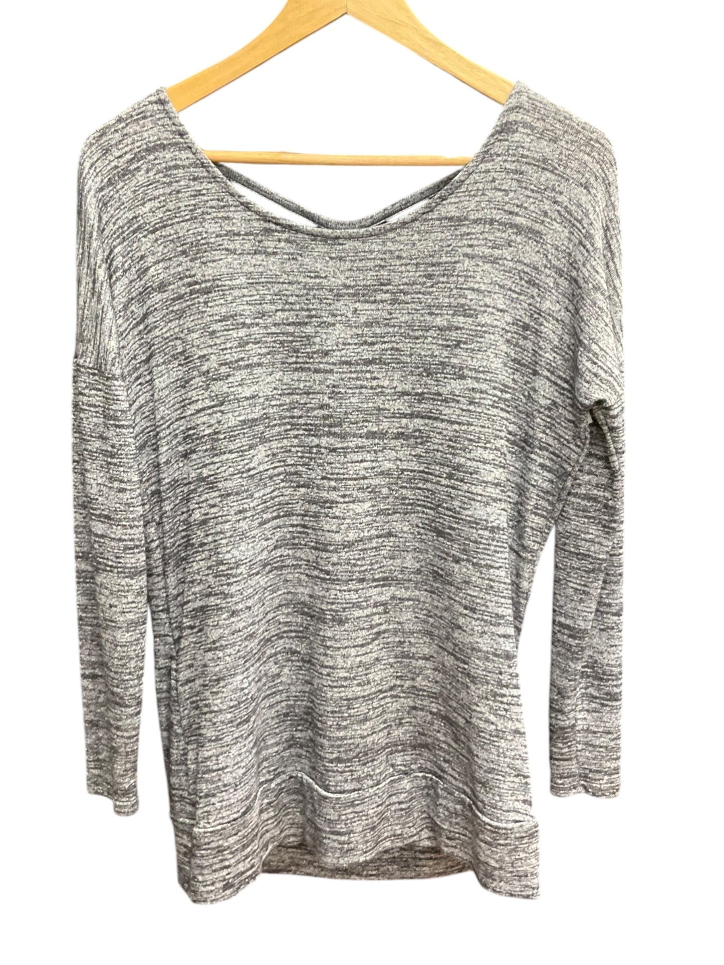 Athletic Top Long Sleeve Collar By Athleta In Grey, Size: S