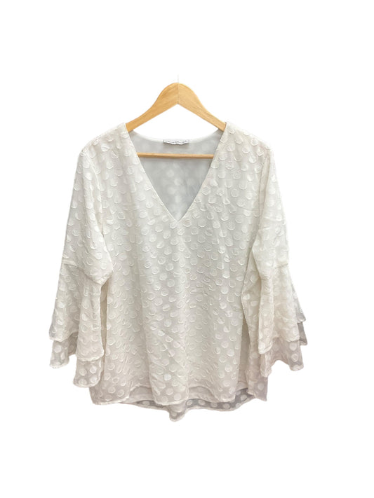 White Top 3/4 Sleeve Clothes Mentor, Size 2x