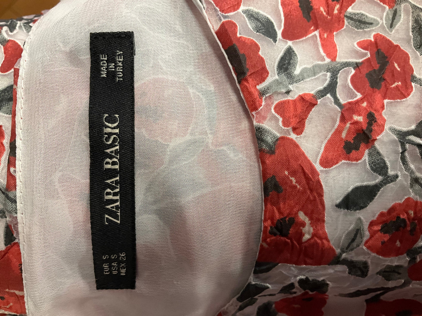 Top Sleeveless By Zara Basic  Size: S