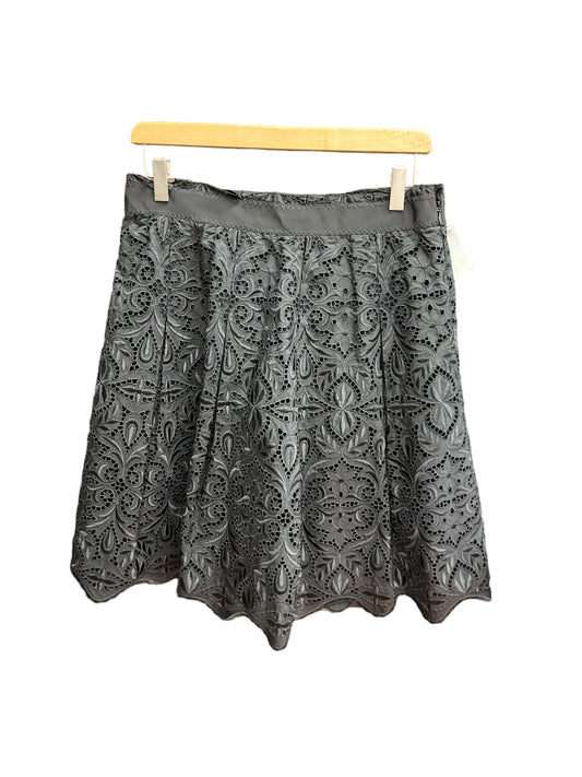 Black Skirt Mini & Short Elie Tahari, Size 10