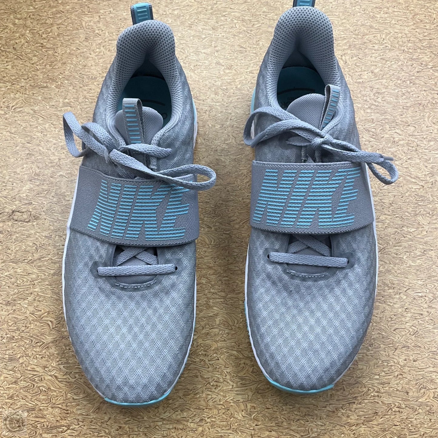 Shoes Athletic By Nike In Grey, Size: 9.5