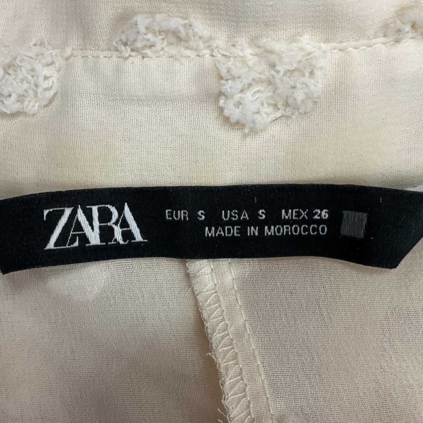 Blouse Long Sleeve By Zara In Cream, Size: S