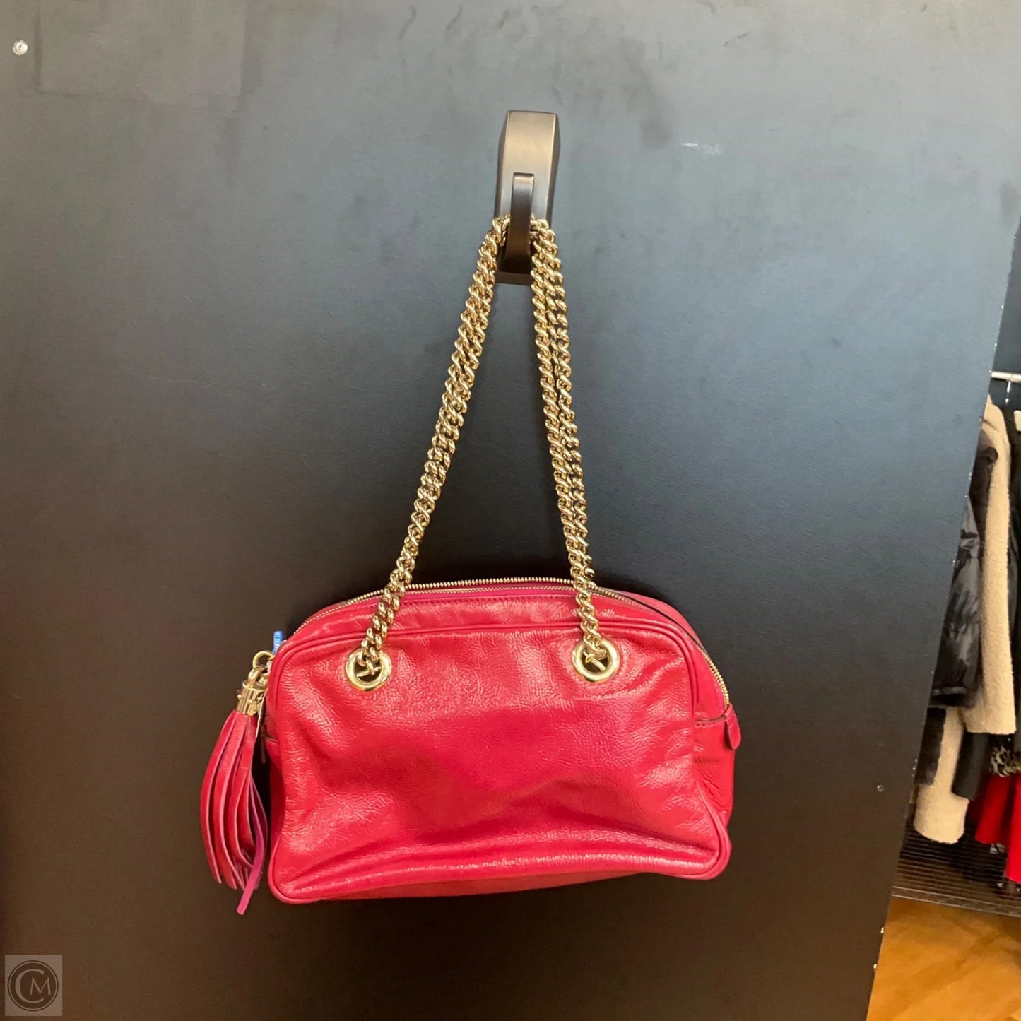 Handbag Luxury Designer By Gucci, Size: Medium