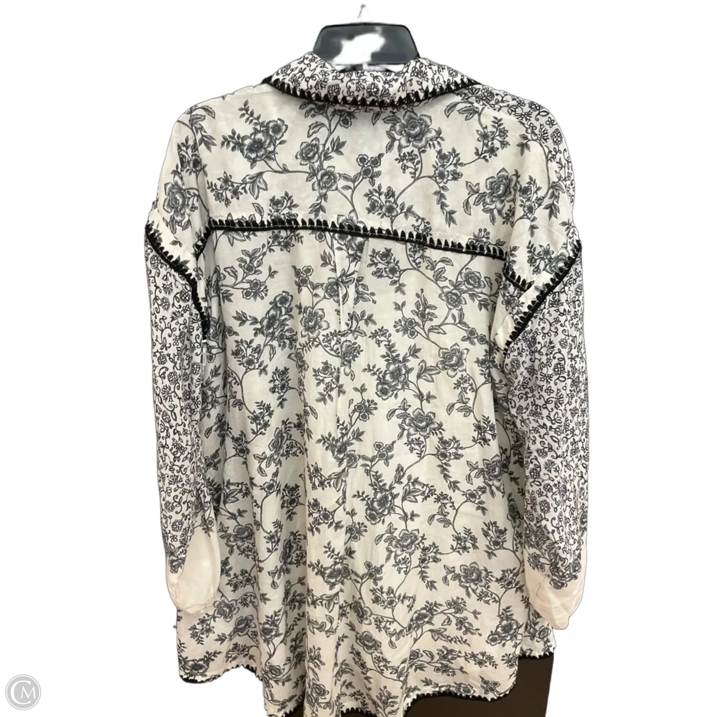 Dress Casual Short By Anthropologie In Black & White, Size: M