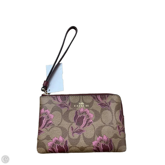 Wristlet Designer By Coach, Size: Medium