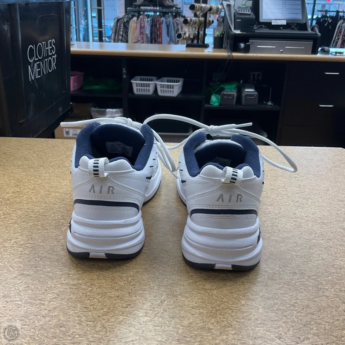 Shoes Athletic By Nike In White, Size: 7.5