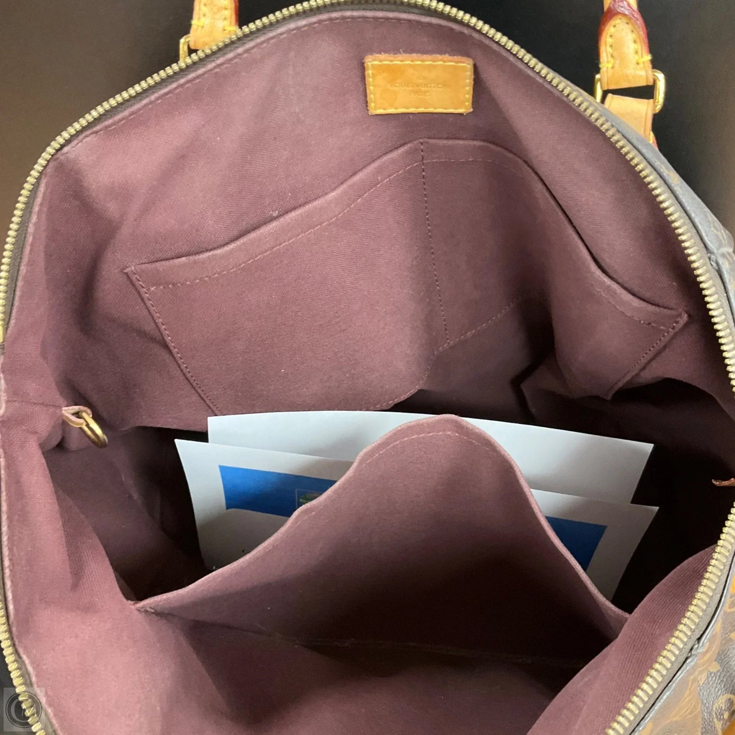 Handbag Luxury Designer By Louis Vuitton, Size: Large