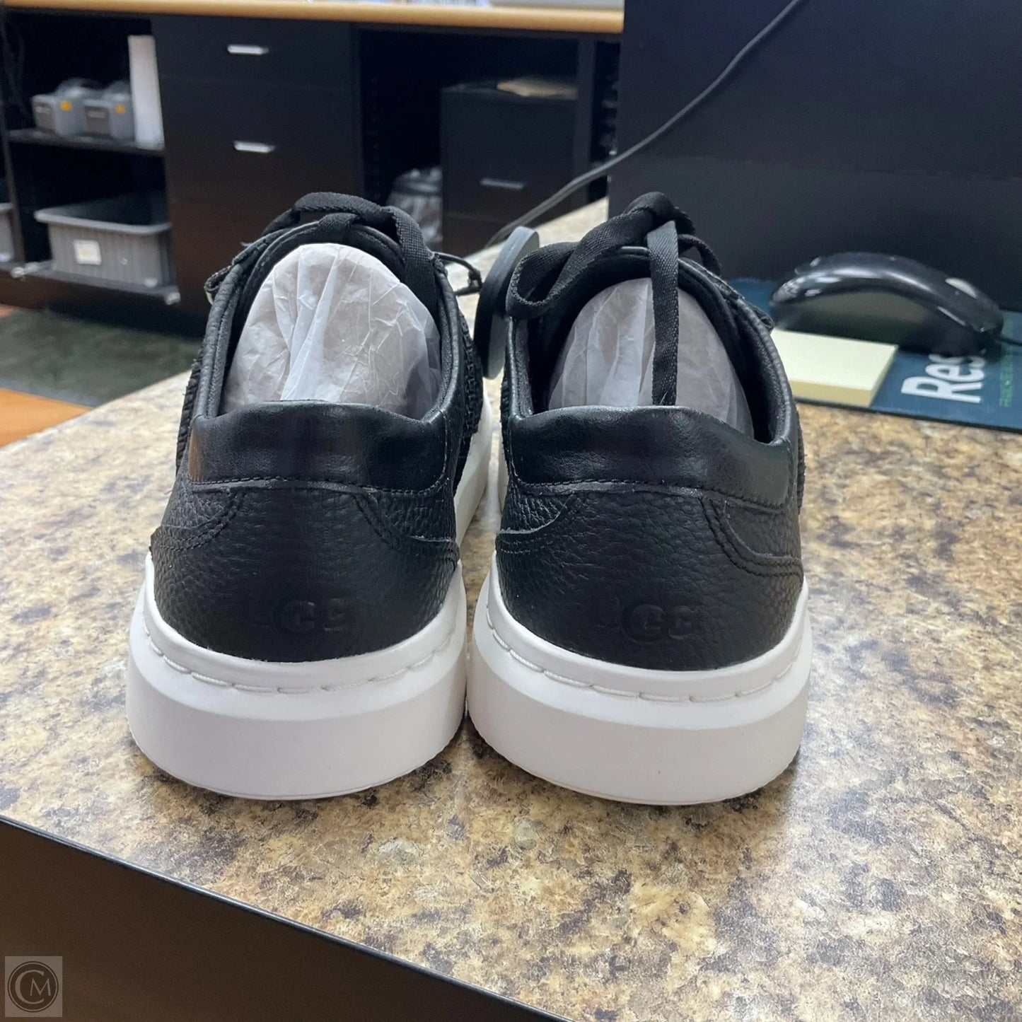 Shoes Designer By Ugg In Black, Size: 7