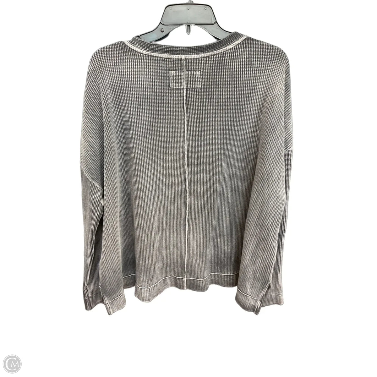 Top Long Sleeve By Pilcro In Grey, Size: M