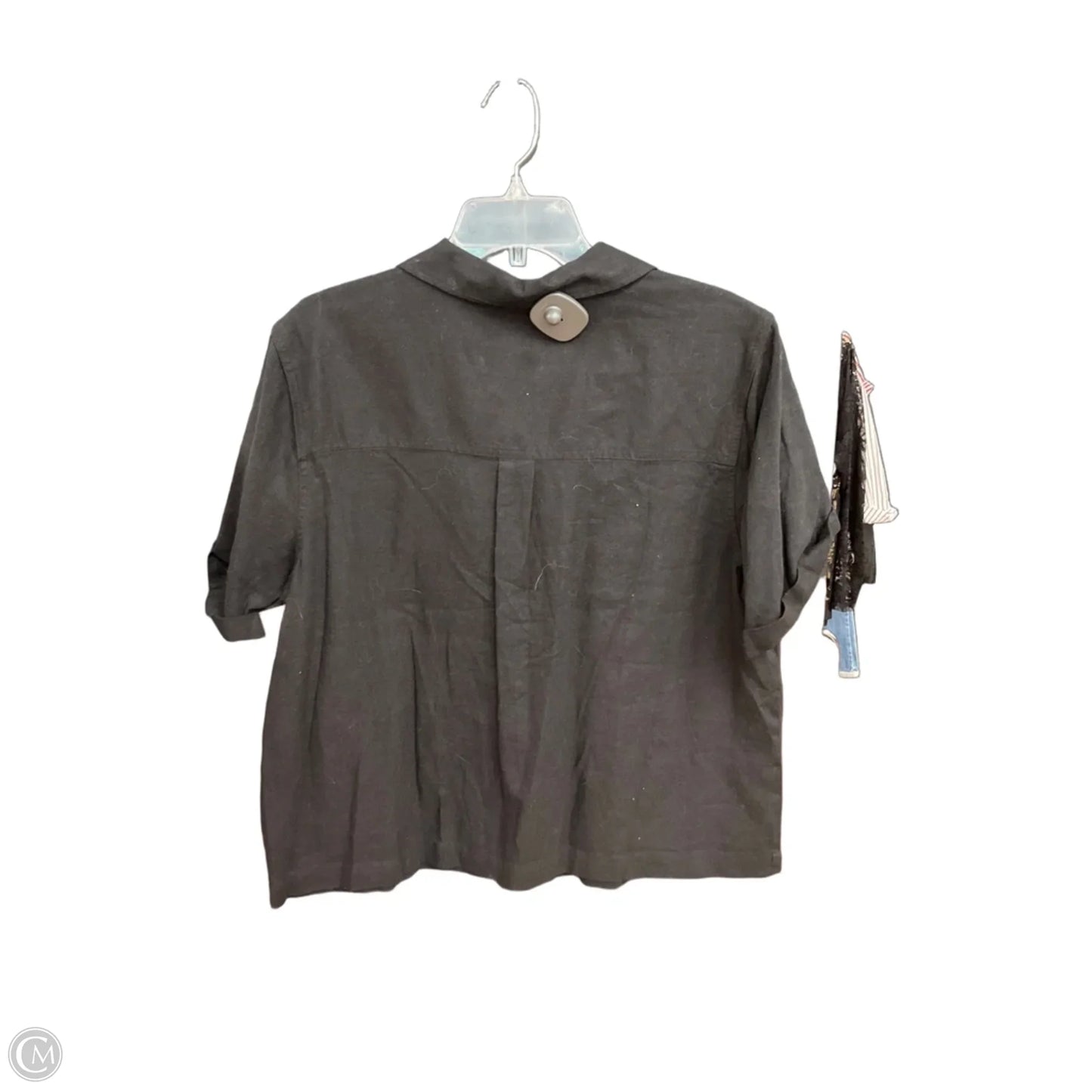 Top Short Sleeve By Universal Thread In Black, Size: L