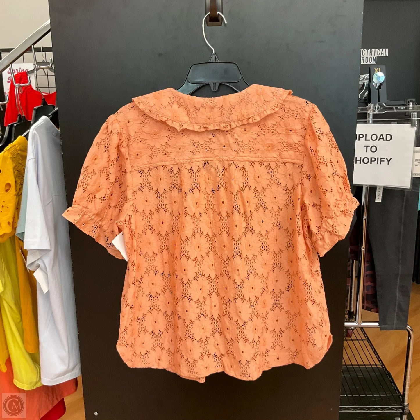 Top Short Sleeve By Pilcro In Coral, Size: Xl