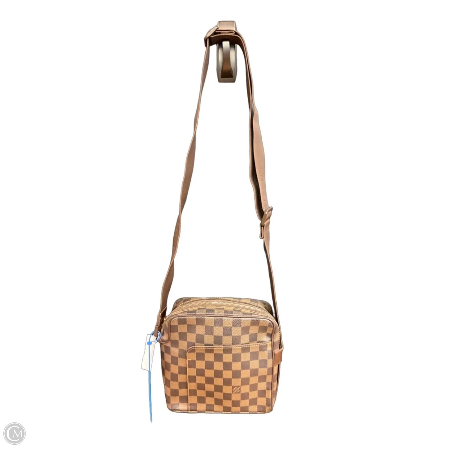 Crossbody Luxury Designer By Louis Vuitton, Size: Medium